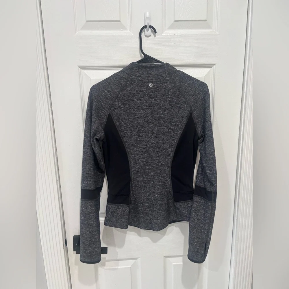 Lululemon reversible bliss jacket Women's Gray and Black Size:S - Picture 4 of 14